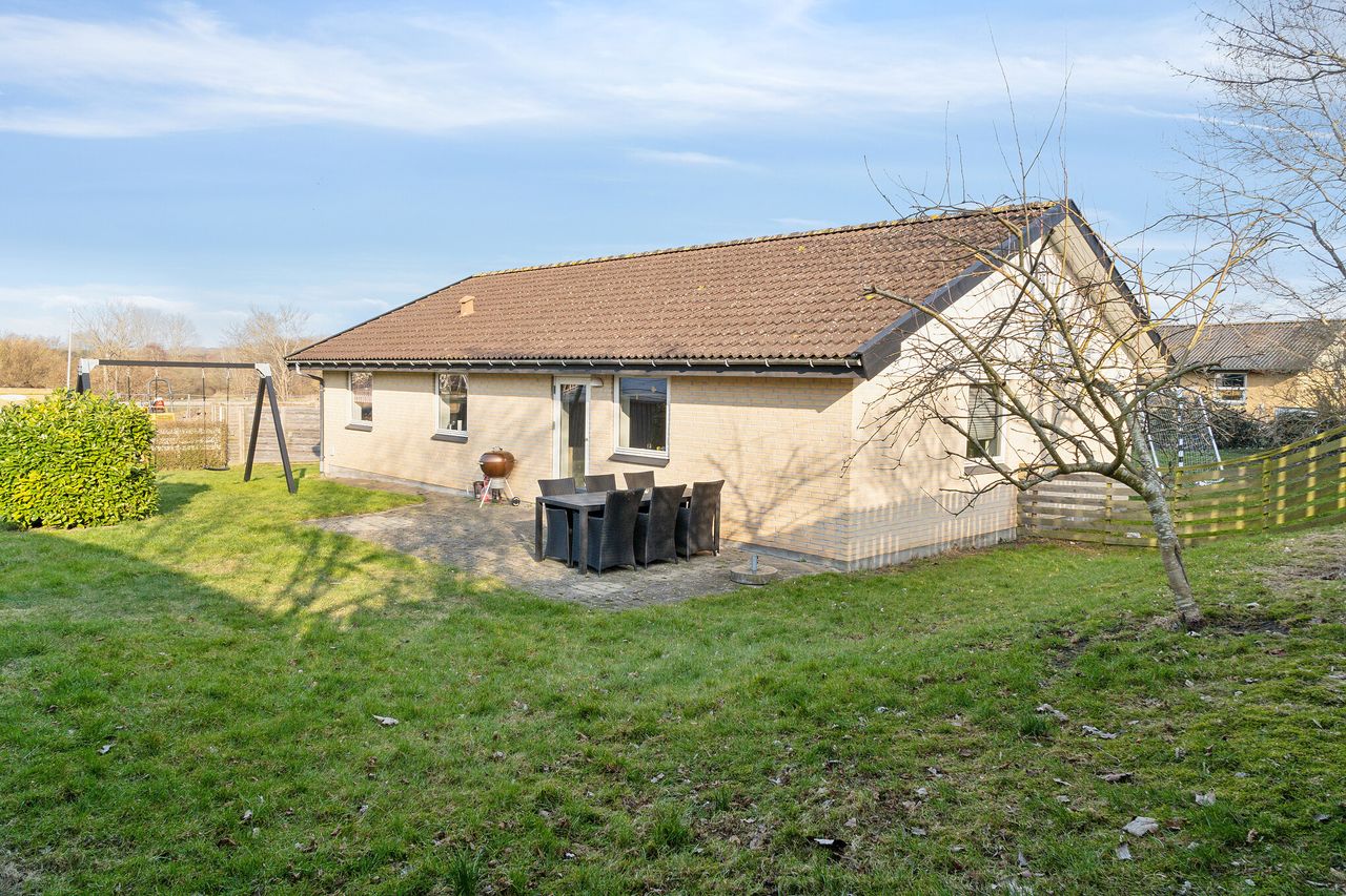 image 01